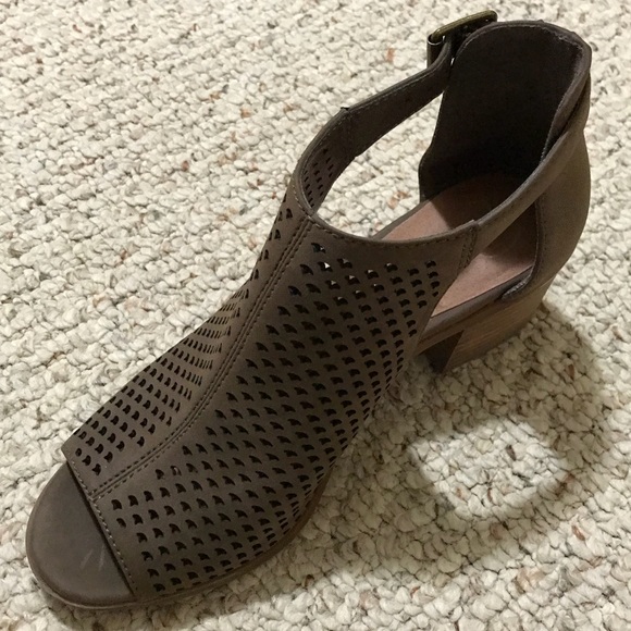 bootie sandals low heel